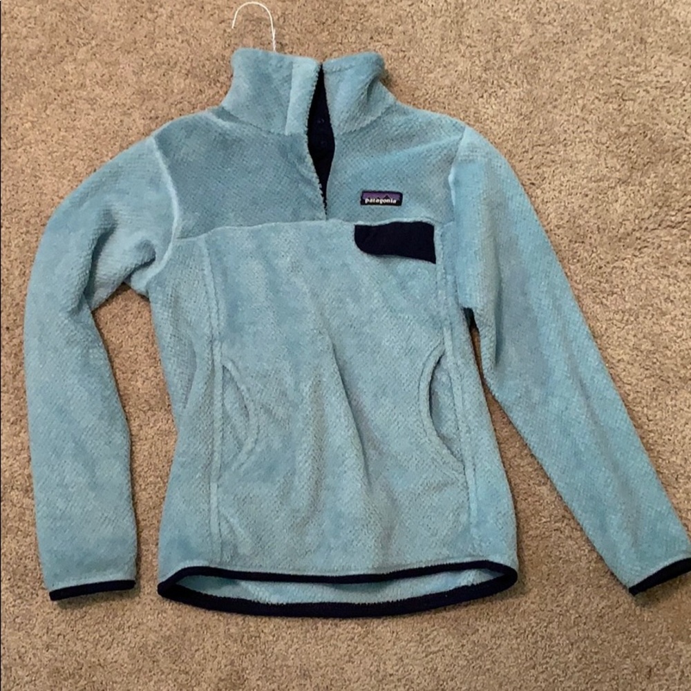Light blue Patagonia pull over women’s size small